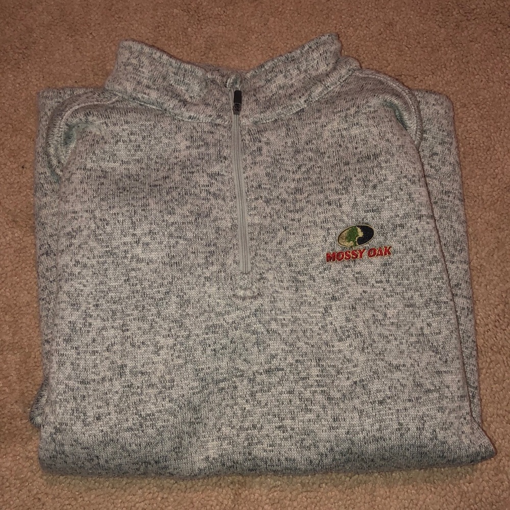 Mossy oak pullover
